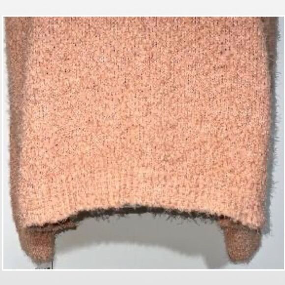 New Large Peachy Pink Chunky Knit Sweater - Picture 12 of 16